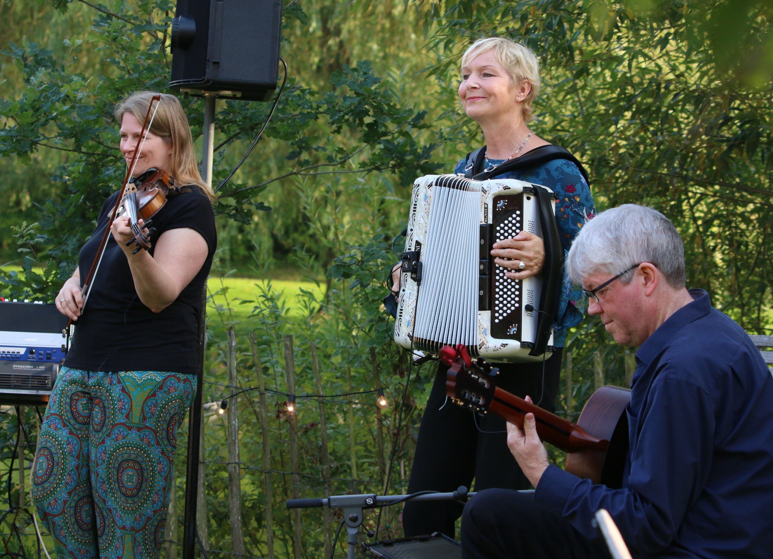Yonder als Trio in Basthorst, Foto: Karen Mühle-Castillo